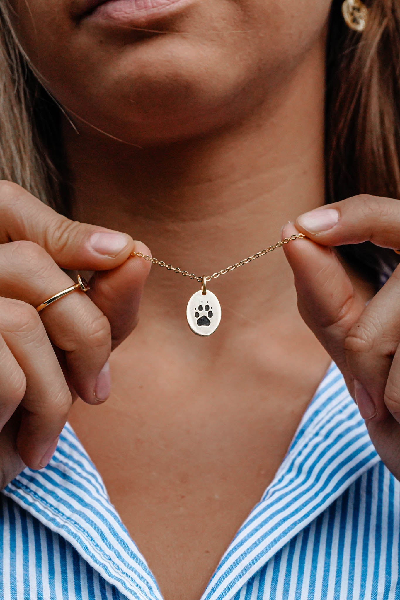 Custom Paw Oval Necklace